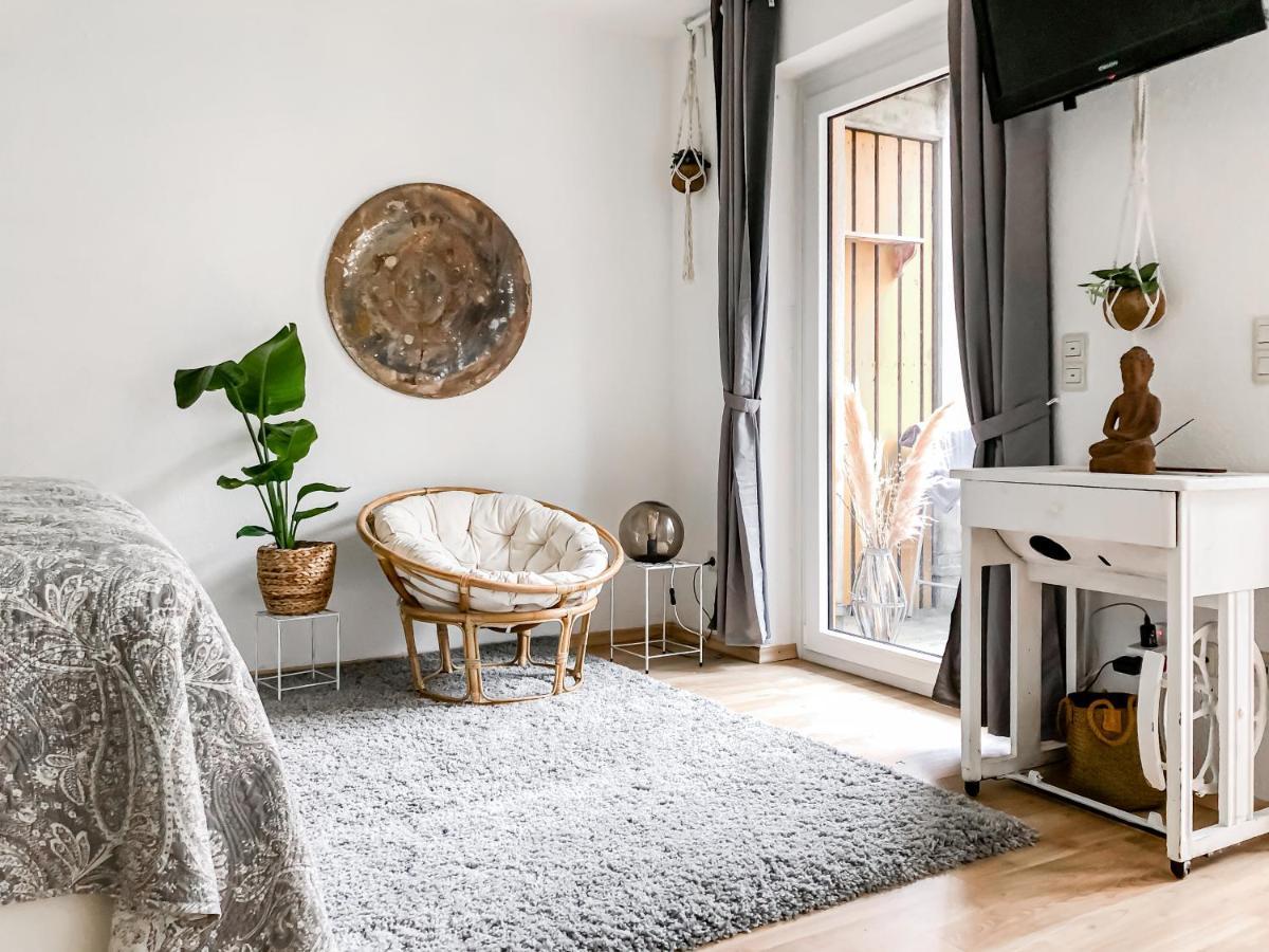Studio Near Altstadt /W Workspace, Feng-Shui & Art Wurzburgo Exterior foto